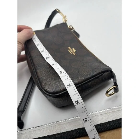 Coach Nolita 19 Women's Brown Leather Handbag ZIP Bag READ - Picture 8 of 10